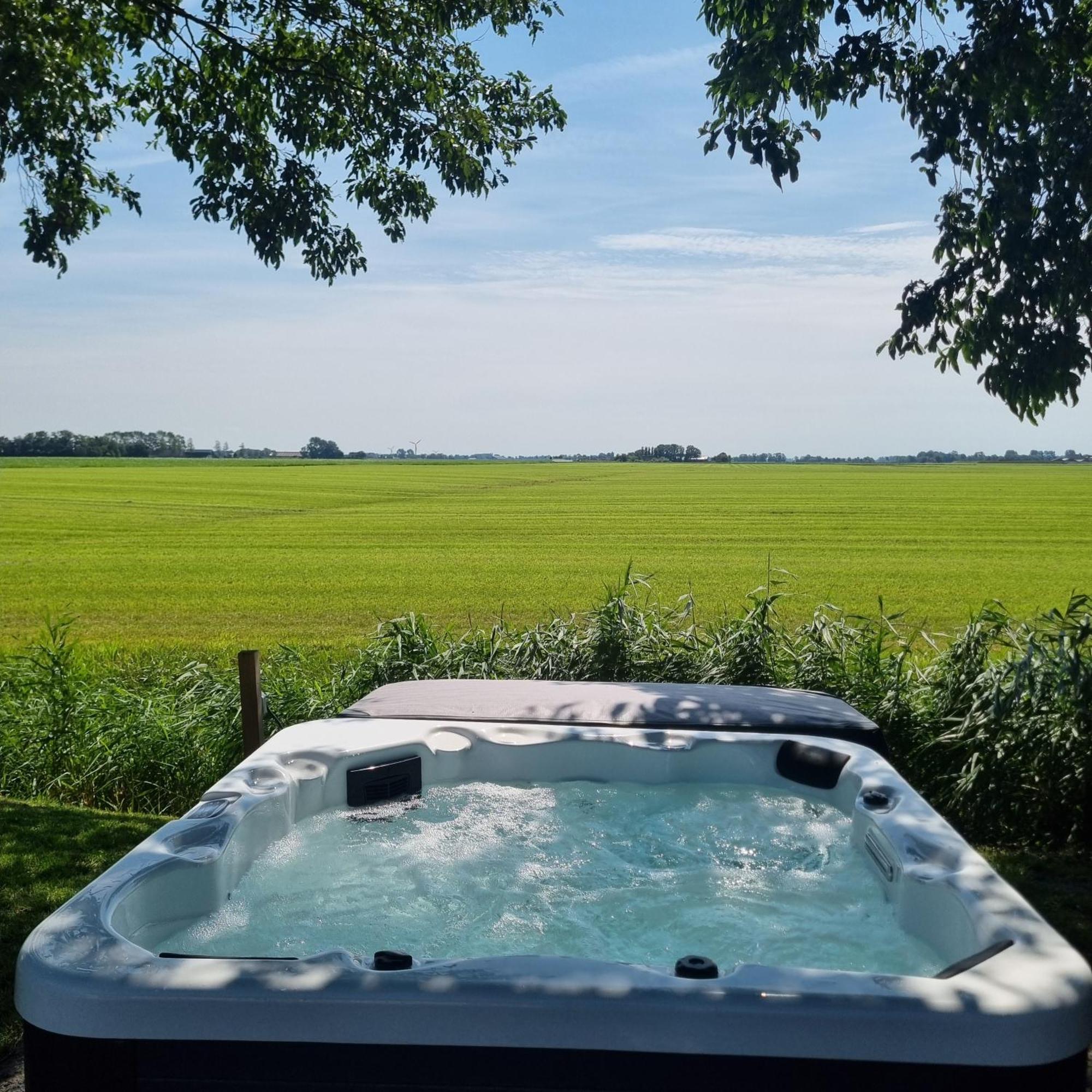 Luxus Familienvilla Mit Jacuzzi & Sauna 2 Tzummarum Экстерьер фото