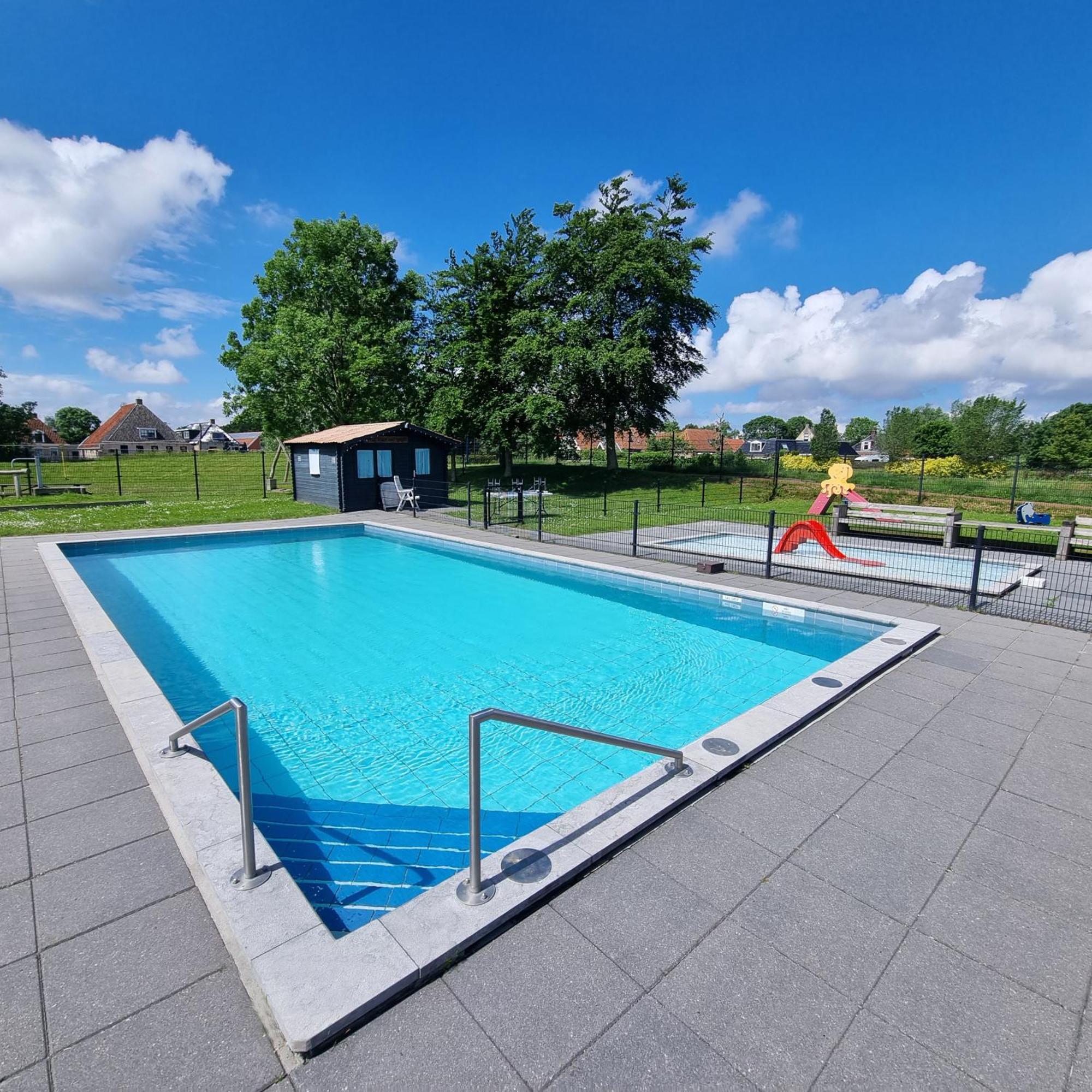 Luxus Familienvilla Mit Jacuzzi & Sauna 2 Tzummarum Экстерьер фото